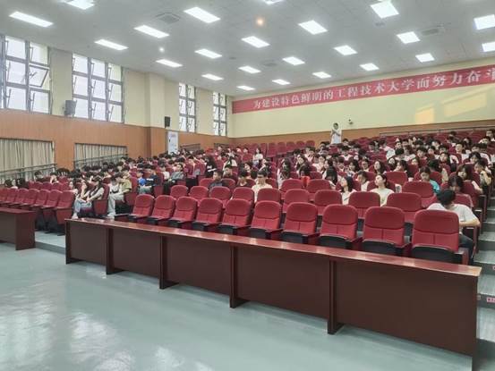 ˵��: dc935bcf6ae09fc41e3b72f8ab0cbbf7