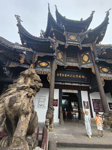 说明: F:\0建筑工程学院组织员电脑电子文件档案归档\BaiduSyncdisk\DQ13宣教统战\DQ13-6稿件简报\2025年度\活动照片\七一党日活动\IMG_20250629_134617_1.jpg